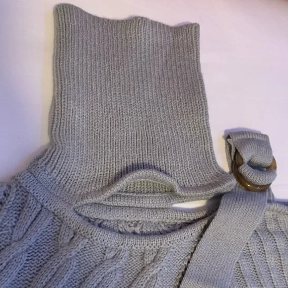 New - Gray Long Sleeve Off the Shoulder Turtleneck Knit Fall Sweater Small - Picture 11 of 11